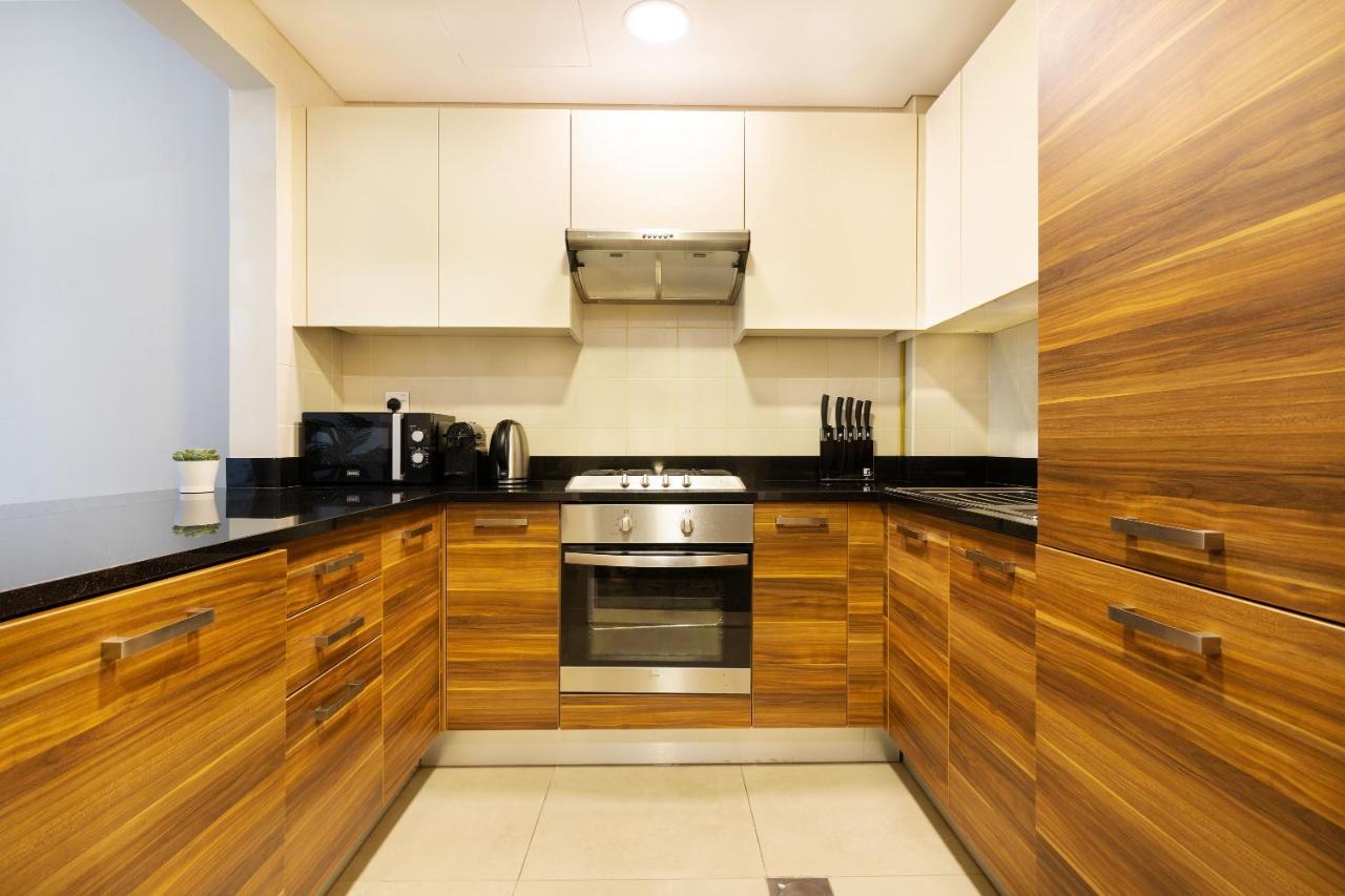 Maison Privee - Premium Apt In Sparkle Towers Next To Jbr Beach With Amazing Facilities Appartement Dubai